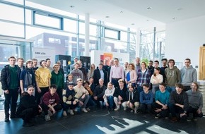 HPI Hasso-Plattner-Institut: Kooperation zwischen HPI und IBM: Neuer IBM Großrechner steht für eine Woche im Mittelpunkt der Lehre am Hasso-Plattner-Institut