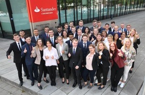 Openbank Deutschland: Vom Pausenhof in die Welt der Banken: Santander begr&uuml;&szlig;t neue Azubis