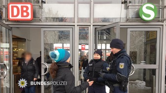 Bundespolizeidirektion München: Bundespolizeidirektion München: Präventionseinsatz am Bahnhof Freising - Bundespolizei verstärkt im Einsatz