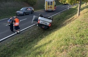 Polizeipr&auml;sidium S&uuml;dosthessen: POL-OF: Ausweichman&ouml;ver nach &Uuml;berholman&ouml;ver: Auto &uuml;berschlug sich