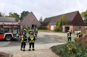 Polizeiinspektion Stade: POL-STD: Kinder entzünden Feuer in leerstehenden landwirtschaftlichen Gebäude in Fredenbeck