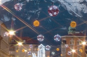 Innsbruck Tourismus: Bergweihnacht Innsbruck: Vier Weihnachtswelten vor glitzernder Bergkulisse - BILD