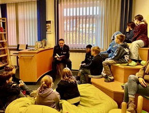 BPOL-H: Bundespolizeiinspektion Hannover engagiert sich beim Bundesweiten Vorlesetags in Grundschulen, Kindergärten und dem Kinderkrankenhaus
