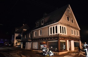 Feuerwehr Lennestadt: FW-OE: Wohnhausbrand in Lennestadt-Meggen