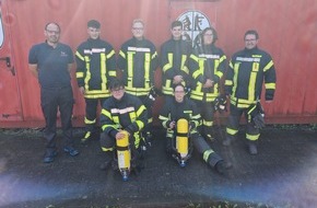 Feuerwehr Kirchhundem : FW-OE: Sieben neu Atemschutzgeräteträger für die Feuerwehr Kirchhundem