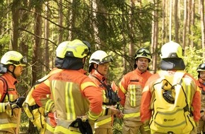 Freiwillige Feuerwehr Celle: FW Celle: Gemeinsamer Zugdienst der GFFF-V Niedersachsen in Hustedt