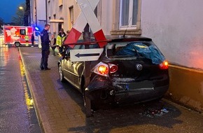 Feuerwehr Gevelsberg: FW-EN: Fahrerflucht und ein nächtlicher Fahrzeugbrand