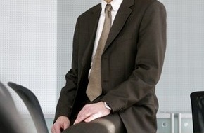 Sharp Electronics (Europe) GmbH: Sharp Electronics mit neuem Vertriebsdirektor für Unterhaltungs- und Haushaltselektronik (BILD)