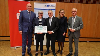 Polizeipr&auml;sidium Oberhausen: POL-OB: Benefizkonzert in Oberhausen begeistert Publikum und sammelt 15.000 Euro f&uuml;r Sternenzelt e. V.
