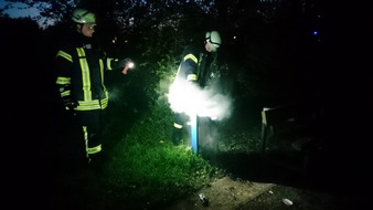 Freiwillige Feuerwehr Werne: FW-WRN: Feuer_1: Brennt Mülleimer im Sportzentrum Dahl