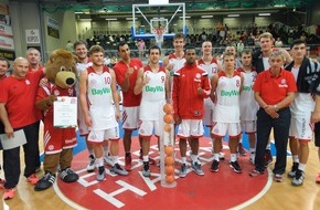 Krombacher Brauerei GmbH & Co.: Verdienter Sieg für den FC Bayern Basketball! Auch die zweite Auflage der "Krombacher Challenge" in der Hagener ENERVIE Arena war ein voller Erfolg und lieferte den Zuschauern ein spannendes Turnier (FOTO)