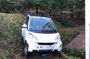 Polizeidirektion Kaiserslautern: POL-PDKL: Autofahrt endet in Garten