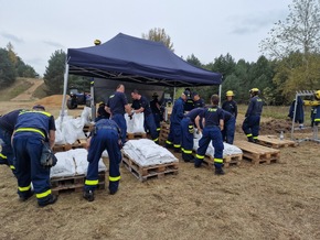 THW LVBEBBST: Steigende Pegel an der Oder: Rund 100 THW-Kräfte im Einsatz