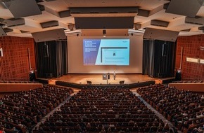 HypZert GmbH: Dekarbonisierung, bezahlbares Wohnen, Nachfrageverschiebungen: Wie geht es weiter auf den Immobilienmärkten? / HypZert Jahrestagung 2025: Das größte Branchentreffen der Immobilienbewertung in Europa