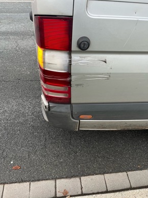 POL-D: Kleintransporter nach Kontrolle aus dem Verkehr gezogen - Insgesamt 30 Mängel festgestellt - Ordnungswidrigkeitenverfahren eingeleitet