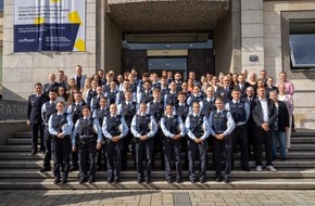 Polizeipr&auml;sidium Stuttgart: POL-S: Neue Besch&auml;ftigte begr&uuml;&szlig;t