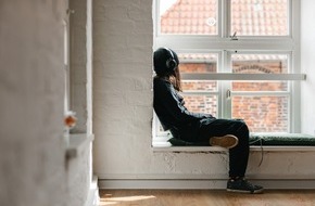 Albert-Schweitzer-Verband der Familienwerke und Kinderd&ouml;rfer: Aktionswoche gegen Einsamkeit: Einsamkeit beginnt oft dort, wo Unterst&uuml;tzung endet
