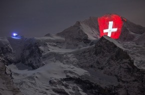 Jungfraubahn Holding AG: Pioneering spirit in the Swiss Alps / Light artist Gerry Hofstetter illuminates the Jungfrau