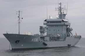 Presse- und Informationszentrum Marine: Deutsche Marine - Pressemeldung/ Pressetermin: "Donau" kehrt aus NATO-Einsatzverband zurück zum Heimathafen Warnemünde
