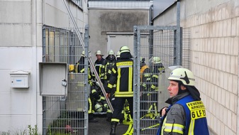 FW-AR: Gemeinsame Übung der Feuerwehr und des Rettungsdienstes
