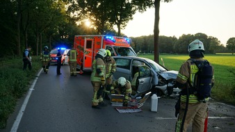 Freiwillige Feuerwehr Tönisvorst: FW Tönisvorst: Ereignisreicher Samstagabend für die Freiwillige Feuerwehr Tönisvorst