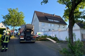 Polizeidirektion Trier: POL-PDTR: Verkehrsunfall mit anschließender Baumfällung in Hermeskeil