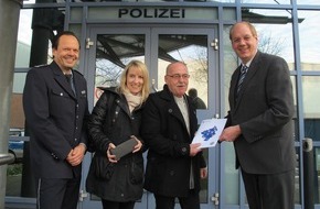 Polizeidirektion Neuwied/Rhein: POL-PDNR: Bad Hönninger Bürger für Zivilcourage mit Bürgerurkunde geehrt