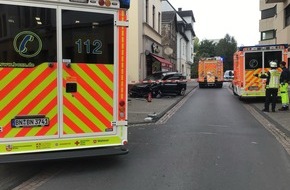 Feuerwehr und Rettungsdienst Bonn: FW-BN: Alleinunfall eines PKW mit vier verletzten Personen