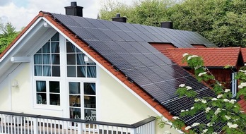 ADAC SE: ADAC SE und LichtBlick starten Solar-Kooperation für nachhaltige Energieversorgung und Mobilität