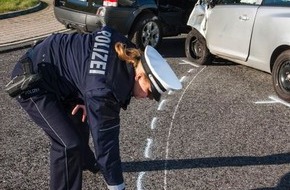 Polizei Rhein-Erft-Kreis: POL-REK: Pkw-Fahrerin schwerverletzt - Brühl