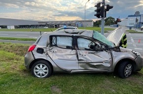 Polizei Coesfeld: POL-COE: Coesfeld, Boschstraße/ Lkw und Auto kollidieren