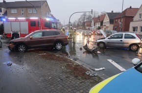Polizeiinspektion Delmenhorst / Oldenburg - Land / Wesermarsch: POL-DEL: Polizei Delmenhorst: Verkehrsunfall mit leicht verletzter Person
