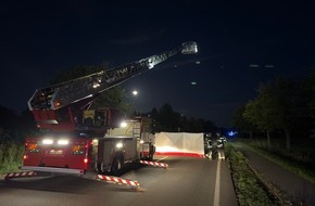 Freiwillige Feuerwehr Aurich: FW-AUR: Schwerer Motorradunfall auf Bundesstra&szlig;e 72
