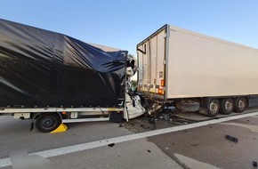 Autobahnpolizeiinspektion: API-TH: Drei Unfälle sorgen für Verkehrschaos im Berufsverkehr auf der A 4 bei Bucha/Mellingen!