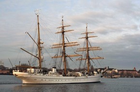 Presse- und Informationszentrum Marine: Marine - Bilder der Woche: Einlaufen der "Gorch Fock" in Kiel