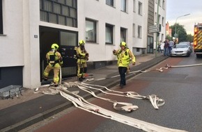 Feuerwehr Stolberg: FW-Stolberg: Kellerbrand in einem Mehrfamilienhaus  /  zwei Einsätze wegen Gasaustritt