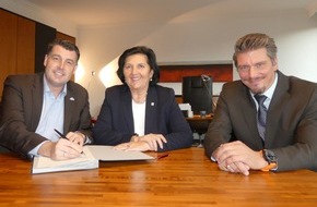 Kreispolizeibehörde Soest: POL-SO: Soest-Bad Sassendorf- "Riegel vor !" - Kooperationsvertrag unterzeichnet