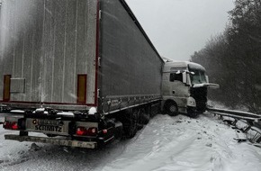 Polizeiinspektion Cuxhaven: POL-CUX: Erste Zwischenbilanz zur Wetterlage und dem Verkehrsunfallgeschehen innerhalb der Polizeiinspektion Cuxhaven - Dringende Verkehrshinweise