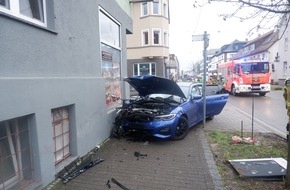 Feuerwehr Stuttgart: FW Stuttgart: Verkehrsunfall mit mehreren Beteiligten
