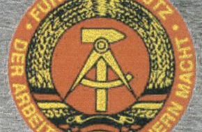Bundespatentgericht: Bundespatentgericht bestätigt Löschung der Bildmarke "Abbildung Staatssymbol ehemalige DDR"