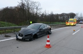 Polizeiinspektion Delmenhorst / Oldenburg - Land / Wesermarsch: POL-DEL: Autobahnpolizei Ahlhorn: Hoher Sachschaden bei Verkehrsunfall auf der Autobahn 1 im Bereich der Gemeinde Cappeln