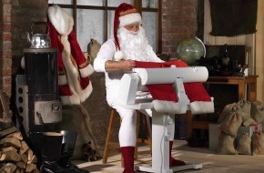 Miele & Cie. KG: Warum der Weihnachtsmann mit Miele bügelt / Wäschepflege-Tipps vom Nordpol