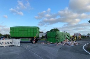 Polizeiinspektion Stralsund: POL-HST: Lkw-Unfall bei Karnin führt zu Behinderungen der B 105 - Umleitung