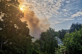 Feuerwehr Iserlohn: FW-MK: Gartenhaus fällt Flammen zum Opfer