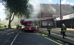 Feuerwehr Gelsenkirchen: FW-GE: Brand in einem ehemaligen Autohaus