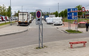ADAC Umfrage offenbart Schwächen deutscher Rastanlagen für Camper / Kaum Serviceangebote / Viele Camper wünschen sich mehr gesonderte Parkplätze und eine bessere Ausschilderung