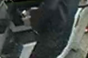 Polizeipräsidium Frankfurt am Main: POL-F: 130318 -  293 Höchst: Öffentlichkeitsfahndung nach Serienräuber (beigefügte Bilder beachten!)