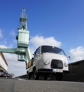 Ford rückt auf Retro Classic Cologne über 85 Jahre Automobilproduktion in Köln ins Rampenlicht (FOTO)