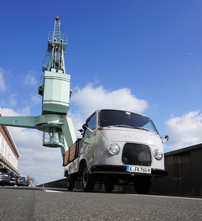 Ford rückt auf Retro Classic Cologne über 85 Jahre Automobilproduktion in Köln ins Rampenlicht (FOTO)