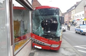 Polizei Düren: POL-DN: Busfahrer verstarb nach Verkehrsunfall